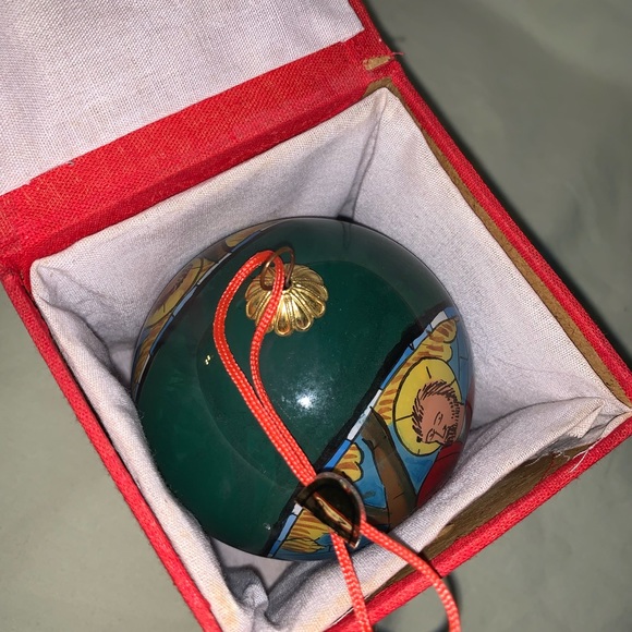 Christmas Ornament Holly Family Diameter 3” Christmas Tree In Box - Picture 4 of 5